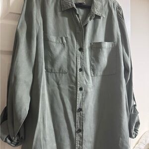 Universal Thread Green Button Down Shirt